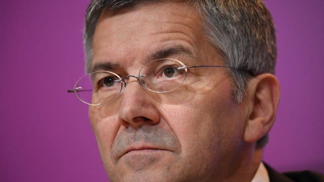 Herbert Hainer ist der Vereinspräsident des FC Bayern München.