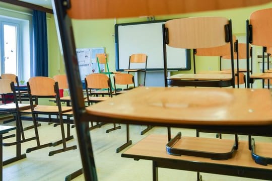 Wenn die Schule geschlossen ist: Radio- und TV-Sender bieten viele Lern-Alternativen.