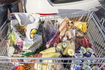 Der Lebensmittelhandel appelliert an die Verbraucher: Es gibt keinen Grund für Vorratskäufe.