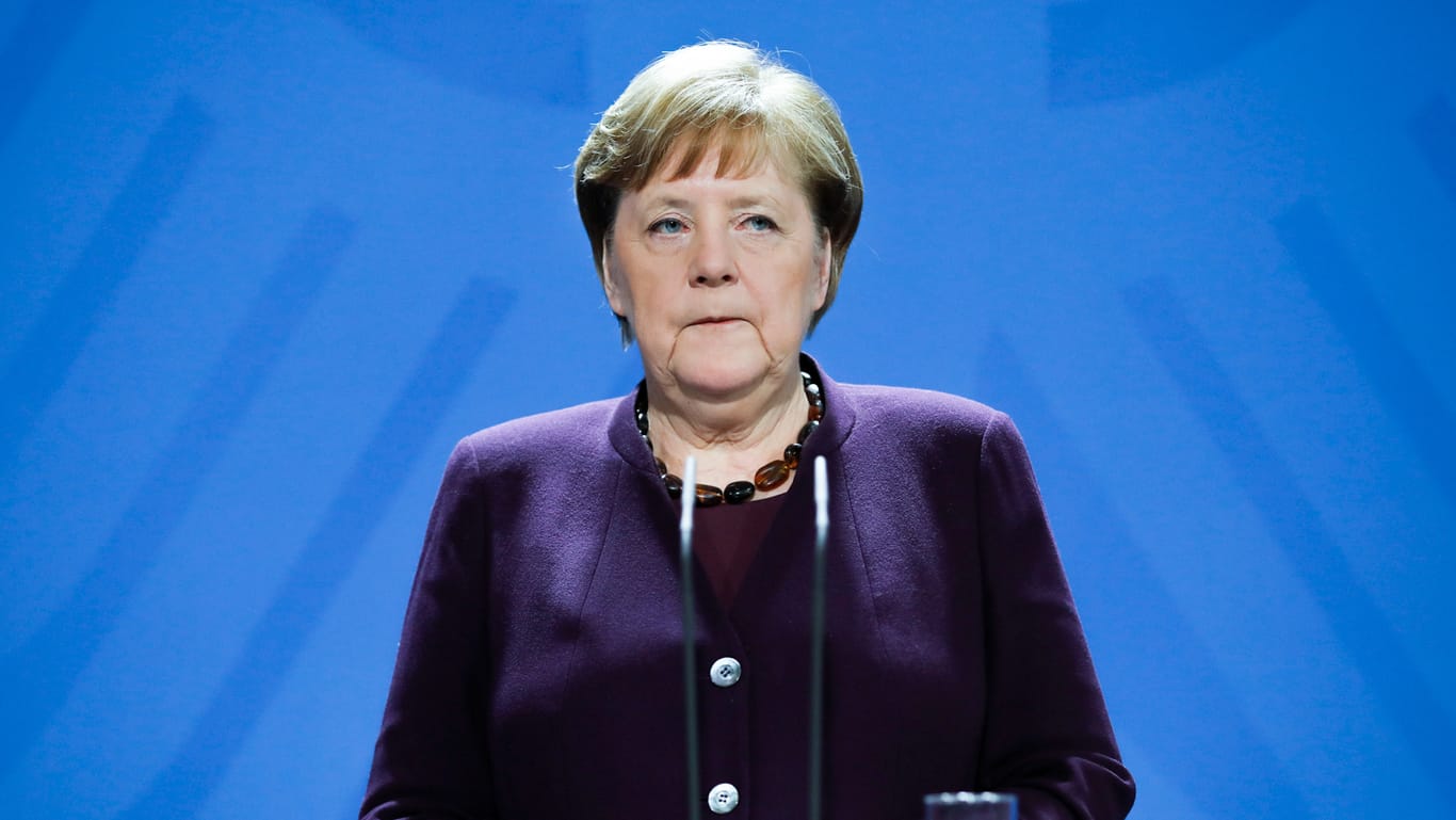 Bundeskanzlerin Angela Merkel: Bund und Länder beschlossen einen insgesamt anderthalbseitigen Handlungskatalog, den Merkel komplett vorlas.