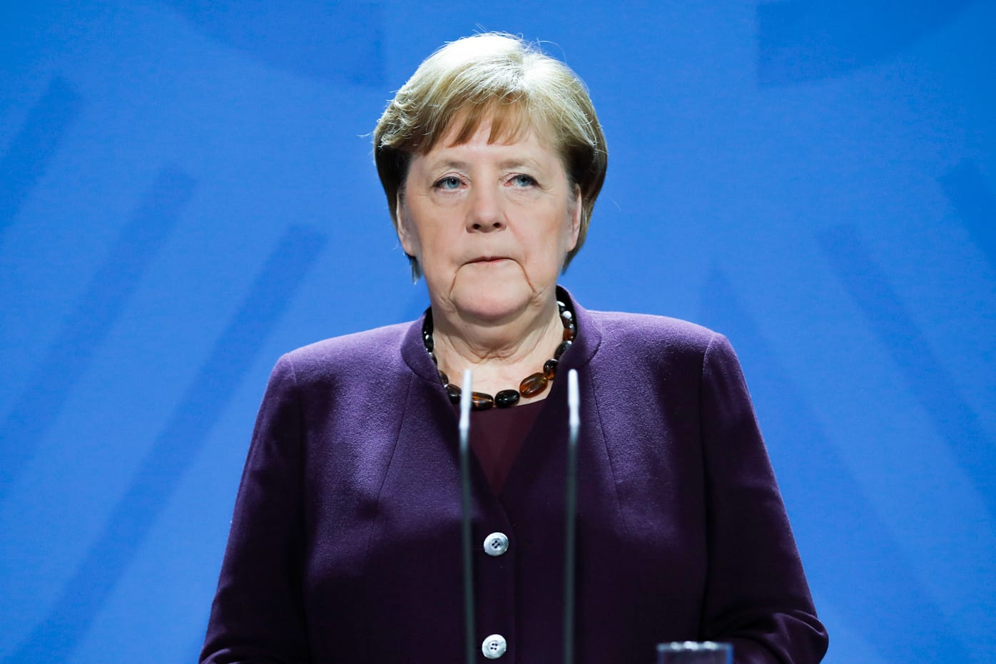 Bundeskanzlerin Angela Merkel: Bund und Länder beschlossen einen insgesamt anderthalbseitigen Handlungskatalog, den Merkel komplett vorlas.
