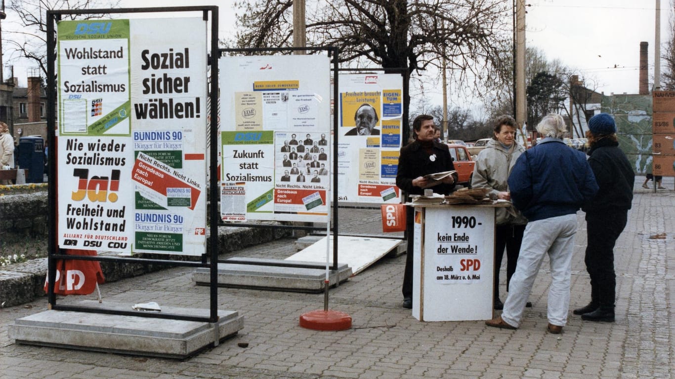 Wahlen zur Volkskammer in der DDR 1990: Ein einziges Mal konnten die Bürger der DDR ihr Parlament frei wählen.