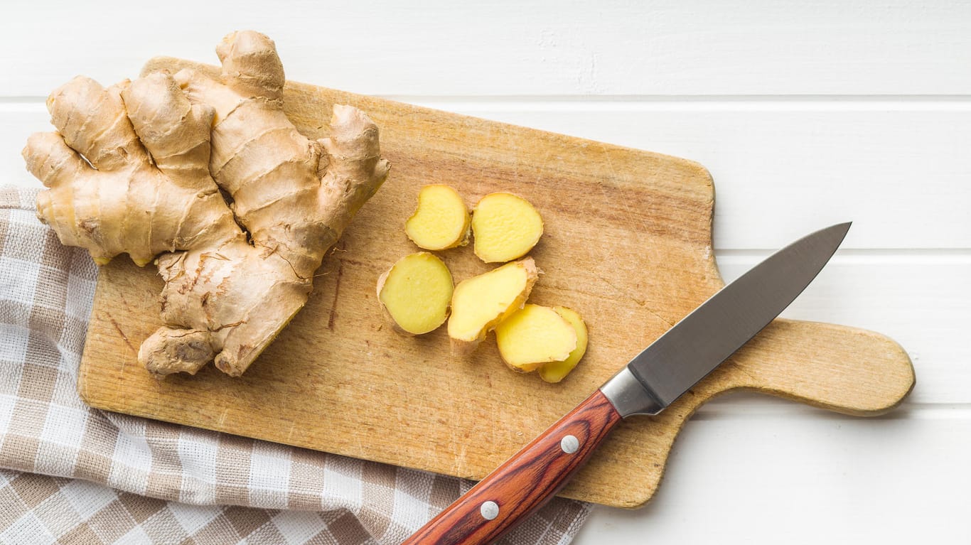 Ginger: The tuber definitely has positive effects on health - but many promises of healing are also exaggerated.