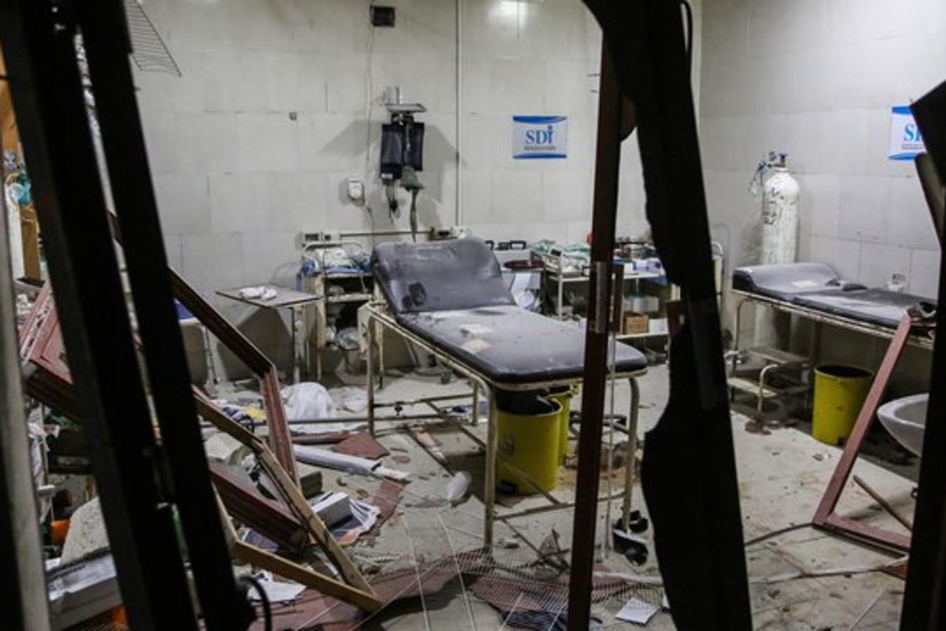 Das Shami-Krankenhaus in der Provinz Idlib, nachdem es Ziel von einem Luftangriff war.