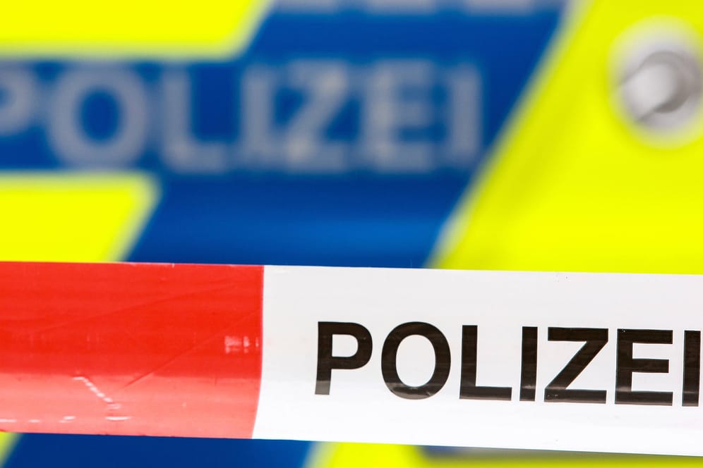 Absperrband der Polizei: In Trier soll eine Frau versucht haben, ihren Ex-Freund zu töten. (Symbolbild)