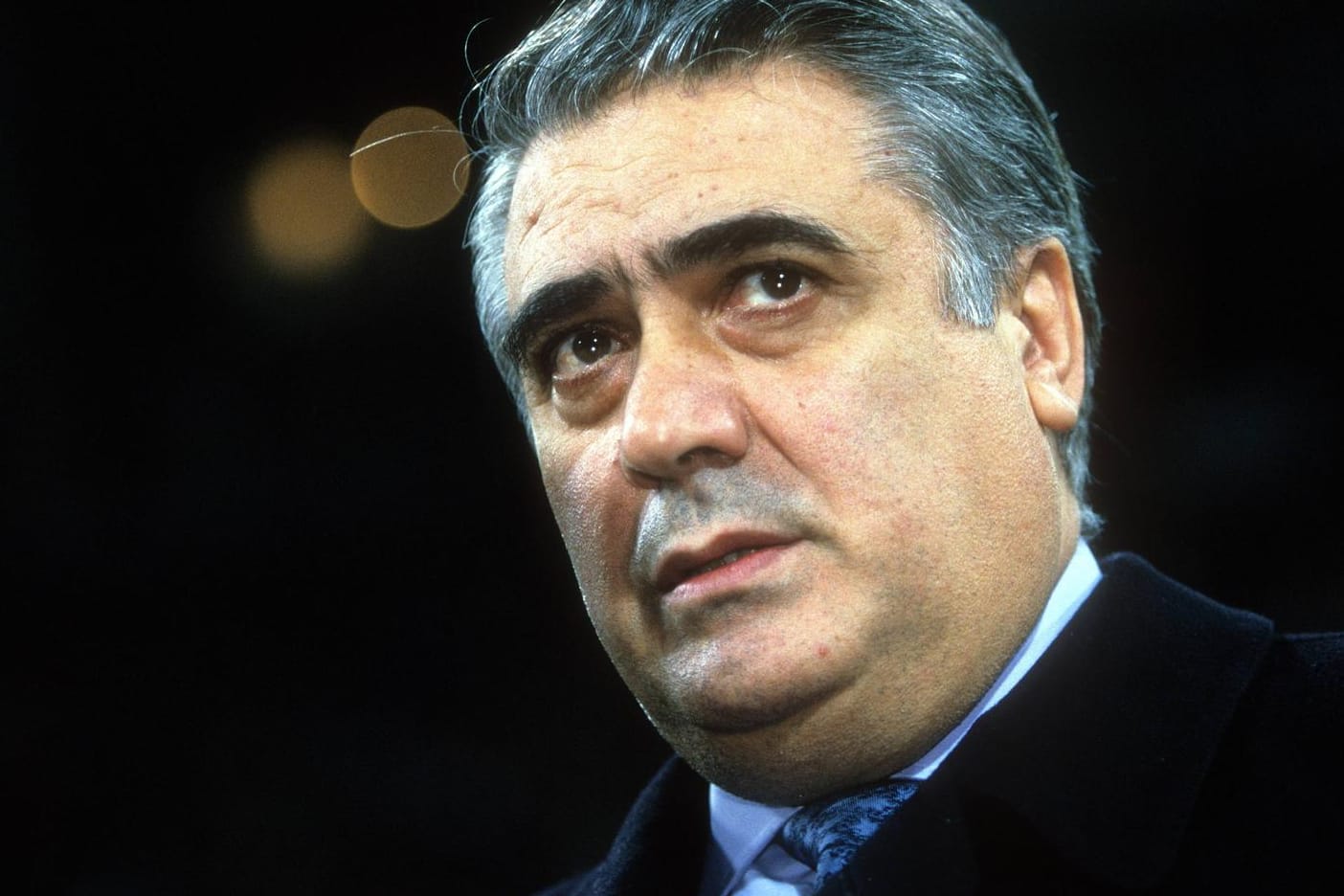 Lorenzo Sanz: Der Real-Präsident liegt auf der Intensivstation.