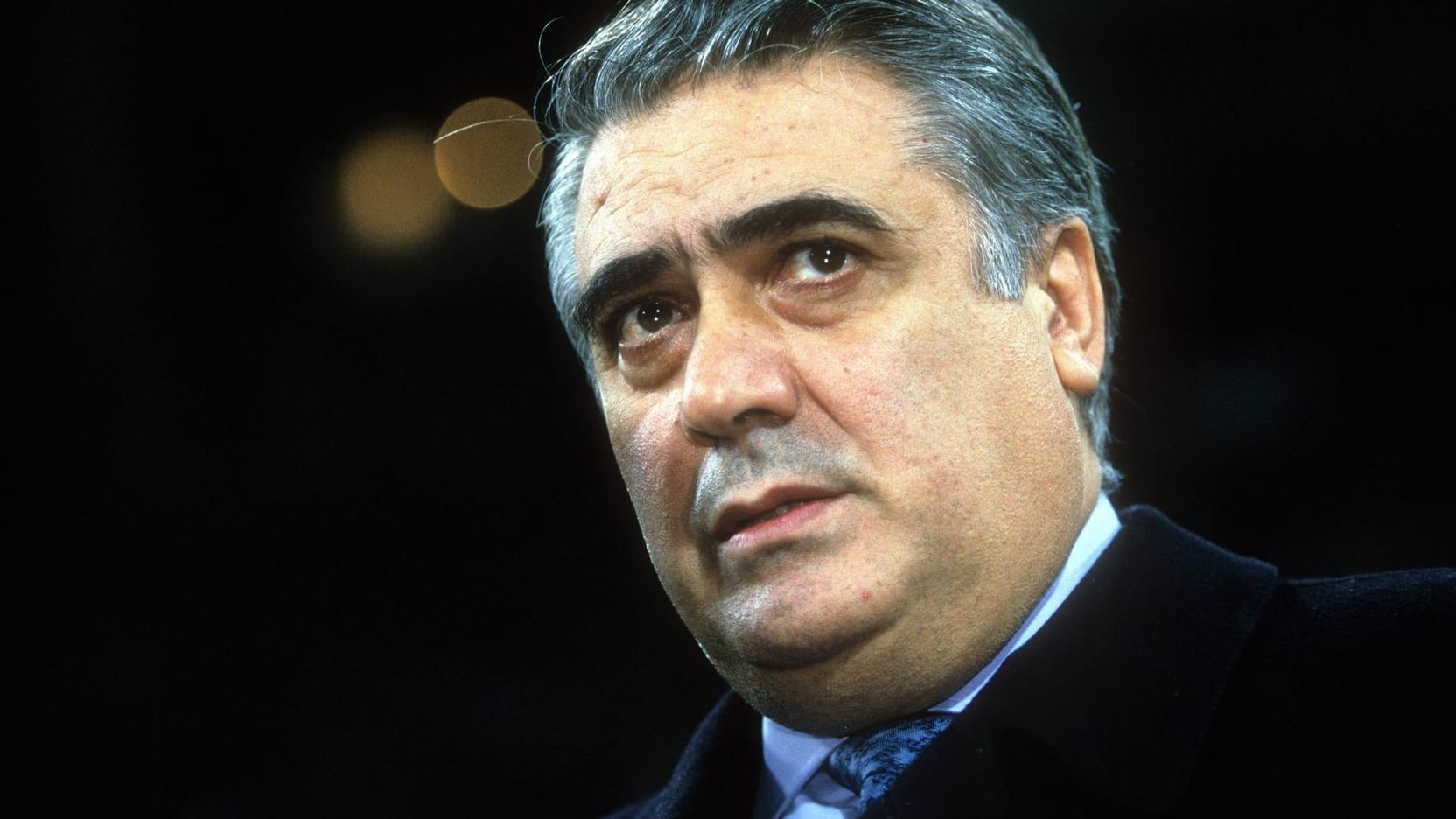 Lorenzo Sanz: Der Real-Präsident liegt auf der Intensivstation. Lorenzo Sanz: Der Real-Präsident liegt auf der Intensivstation.