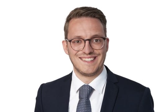 Lennard Martin Lürwer, Arbeitsrechtler.