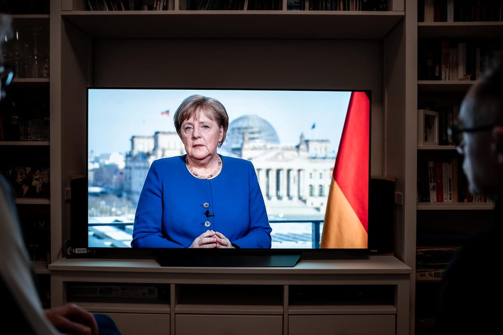 Fernsehansprache von Kanzlerin Angela Merkel: Sie richtete am Mittwochabend einen eindringlichen Appell an Deutschland.