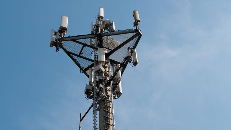 Mobilfunkmast in NRW: Die Telekom bietet ab sofort 10 GB kostenlos für Handykunden