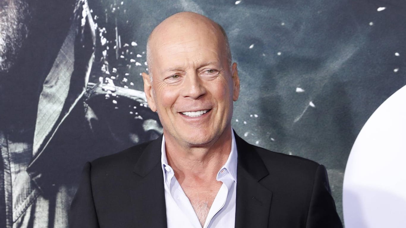 Bruce Willis: Der Star ist inzwischen 65 Jahre alt und aus dem Filmgeschäft nicht mehr wegzudenken. 1988 gelang ihm mit "Stirb langsam" der endgültige Durchbruch.