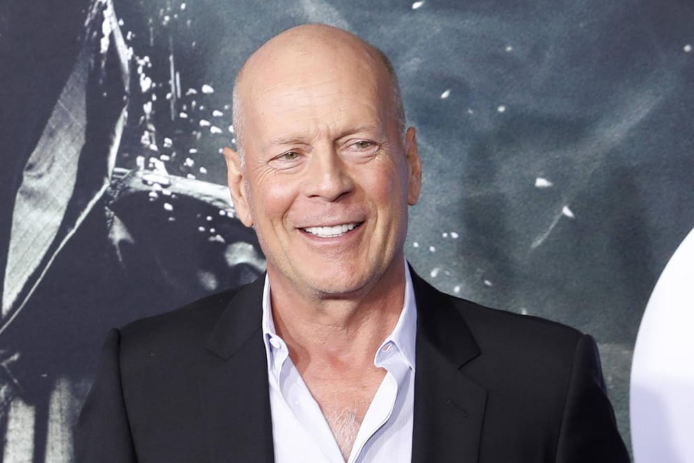 Bruce Willis: Der Star ist inzwischen 65 Jahre alt und aus dem Filmgeschäft nicht mehr wegzudenken. 1988 gelang ihm mit "Stirb langsam" der endgültige Durchbruch.