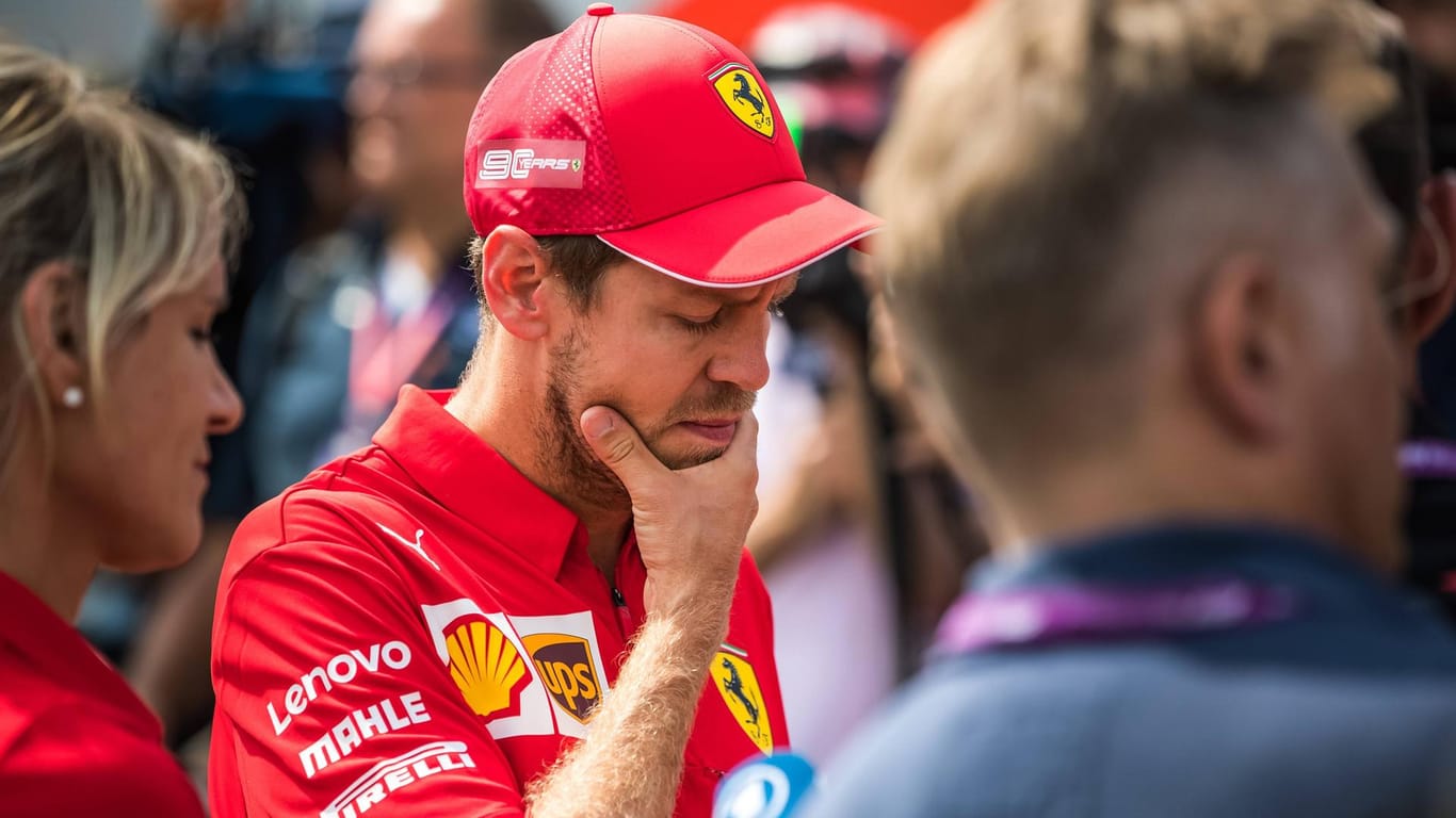 Nachdenklich: Sebastian Vettel und die Formel-1-Fahrer müssen weiter auf den Saisonstart warten.