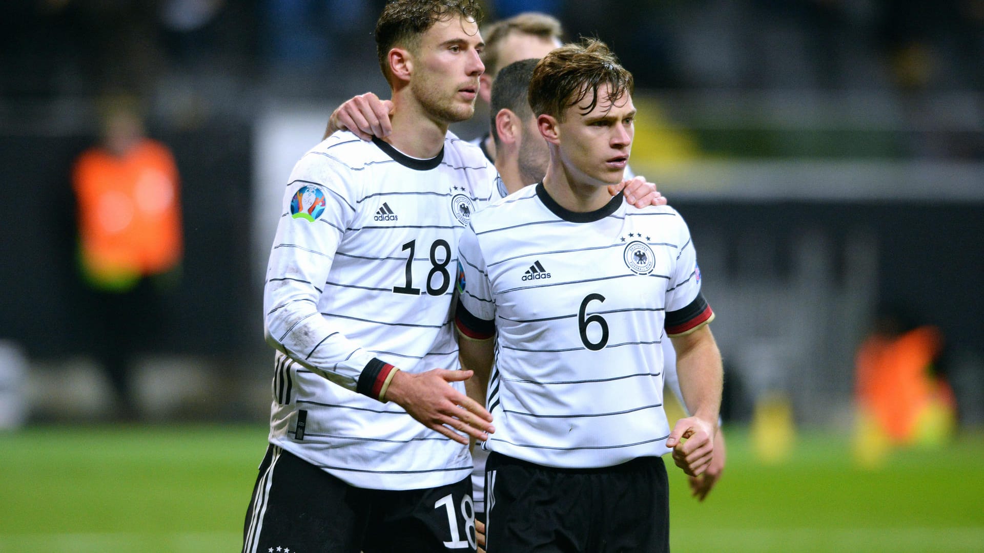 Leon Goretzka und Joshua Kimmich (v.l.): Die beiden Nationalspieler haben eine Corona-Spendenaktion gegründet.