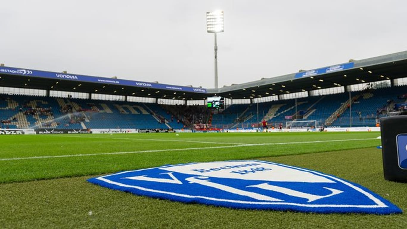 Der VfL Bochum hat die Beleuchtung im Stadion eingeschaltet und sich an einer Solidaraktion beteiligt.