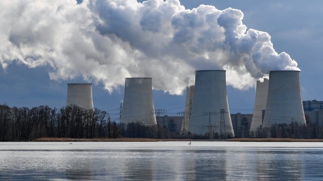 Die Treibhausgas-Emissionen in Deutschland gehen auch durch die Folgen der Coronakrise zurück.