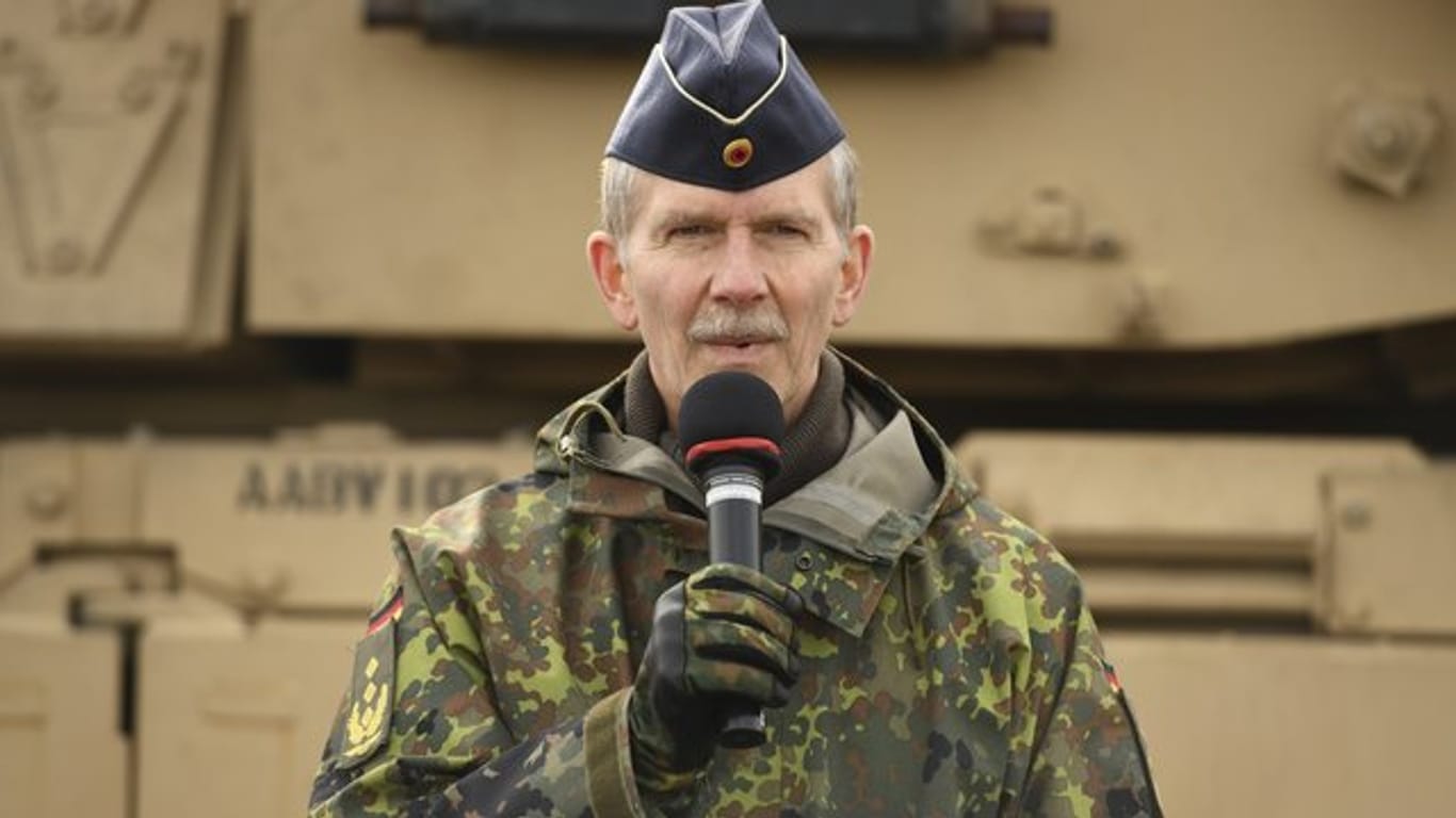 General Martin Schelleis, Inspekteur der Streitkräftebasis der Bundeswehr.