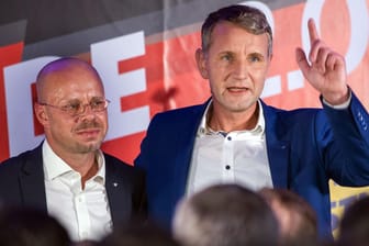 Björn Höcke und Andreas Kalbitz: Der Bundesvorstand will, dass der "Flügel" sich auflöst.