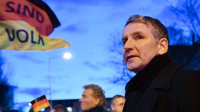 Björn Höcke, Fraktionschef der AfD im Thüringer Landtag, bei einer Demonstration Anfang März in Erfurt. Björn Höcke, Fraktionschef der AfD im Thüringer Landtag, bei einer Demonstration Anfang März in Erfurt.
