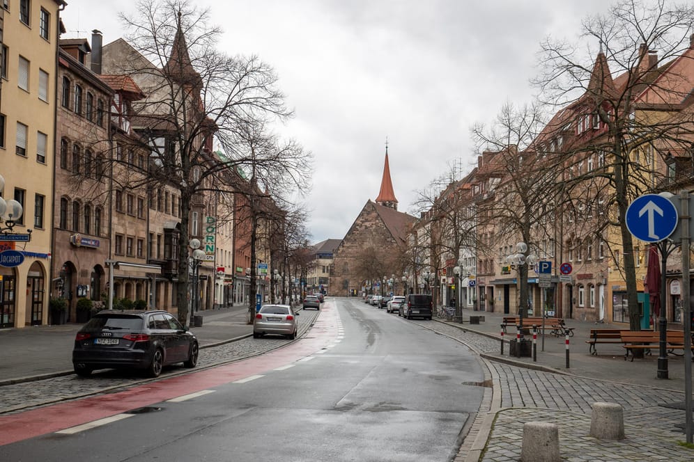 Die Innenstadt von Nürnberg ist menschenleer: Bayern hat das öffentliche Leben bisher am stärksten eingeschränkt.