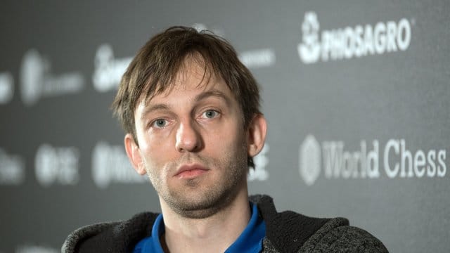 Der russische Schachgroßmeister Alexander Grischtschuk forderte den Stopp des Kandidatenturniers. Der russische Schachgroßmeister Alexander Grischtschuk forderte den Stopp des Kandidatenturniers.