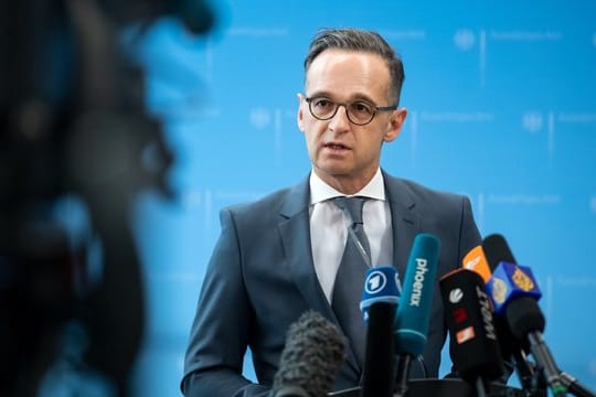 Außenminister Heiko Maas (SPD) berät am Montag mit seinen EU-Amtskollegen in einer Videokonferenz über die Rückholung von EU-Bürgern aus dem europäischen Ausland.