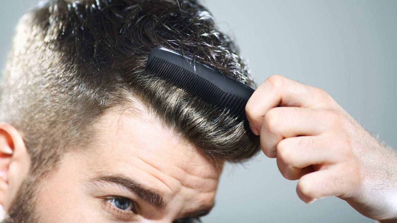 Haarstyling: In einigen der getesteten Produkte stecken bedenkliche Duftstoffe.