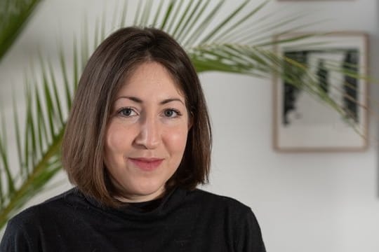 Die Autorin Deborah Feldman erzählt die Geschichte einer Befreiung.
