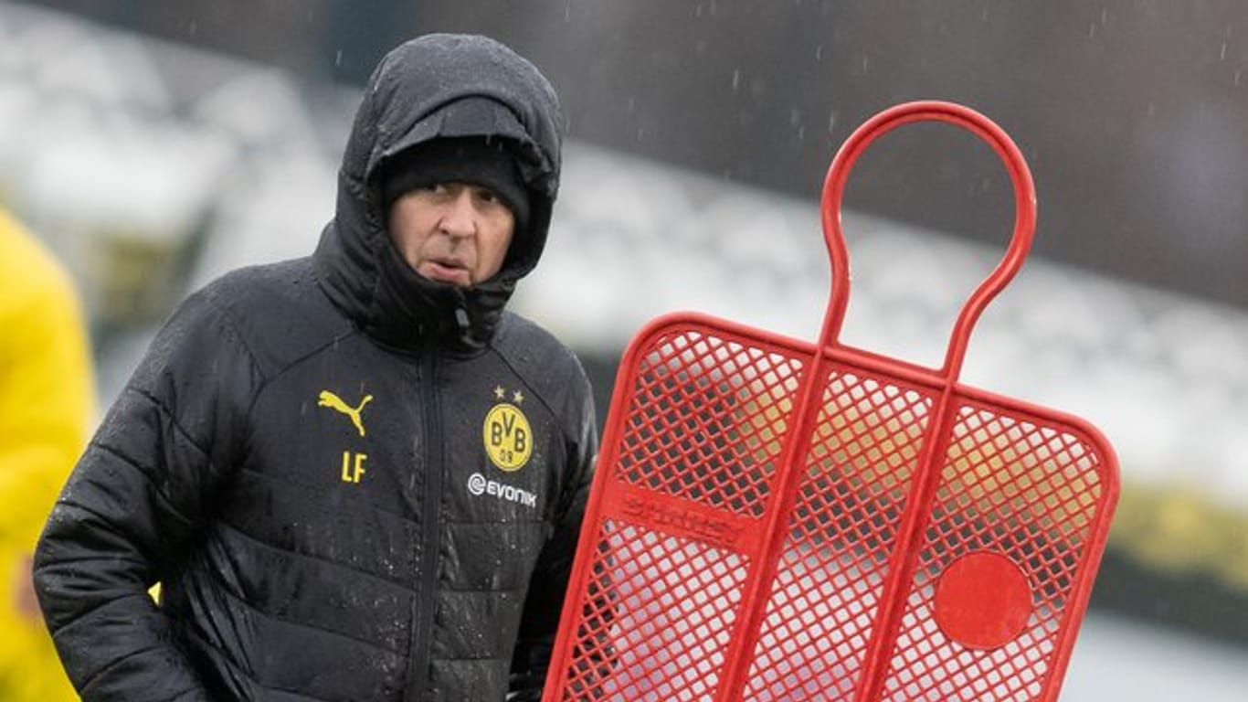 BVB-Coach Lucien Favre verzichtet eine weitere Woche auf das Teamtraining.