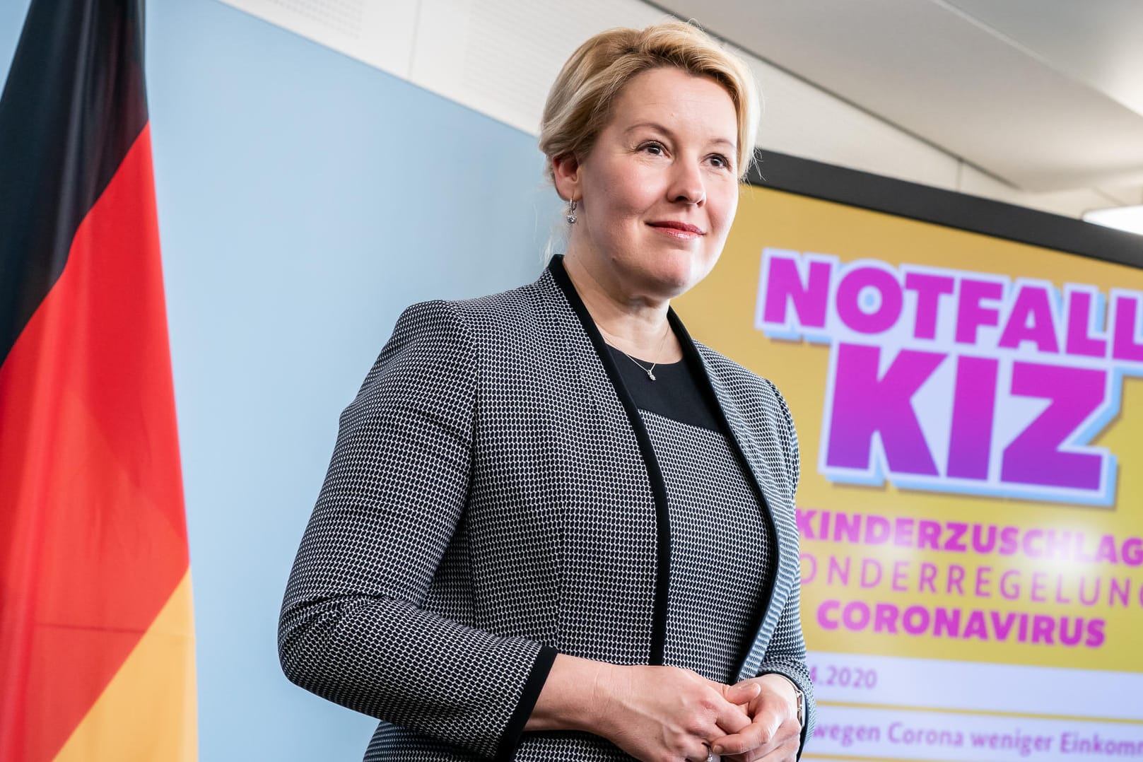 Bundesfamilienministerin Franziska Giffey: Um Familien mit Verdienstausfällen wegen der Corona-Krise zu helfen, hat Giffey einen Notfall-Kinderzuschlag angekündigt.