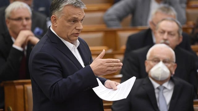 Viktor Orban bei einer Rede zum aktuellen Stand der Corona-Krise. Viktor Orban bei einer Rede zum aktuellen Stand der Corona-Krise.