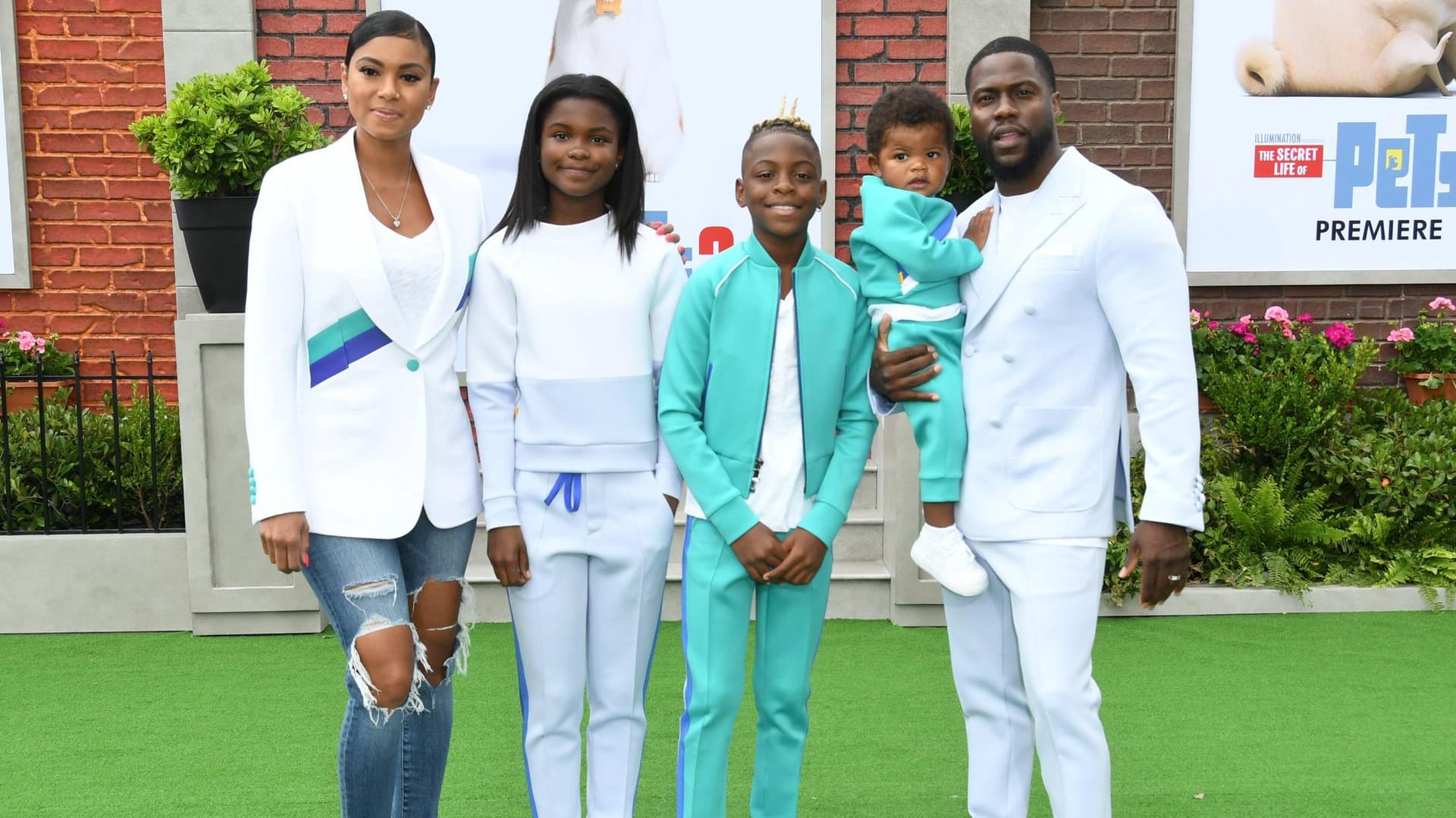 Eniko und Kevin Hart mit den Kindern Heaven, Hendrix und Kenzo: Bald kommt ein weiteres Geschwisterchen dazu.