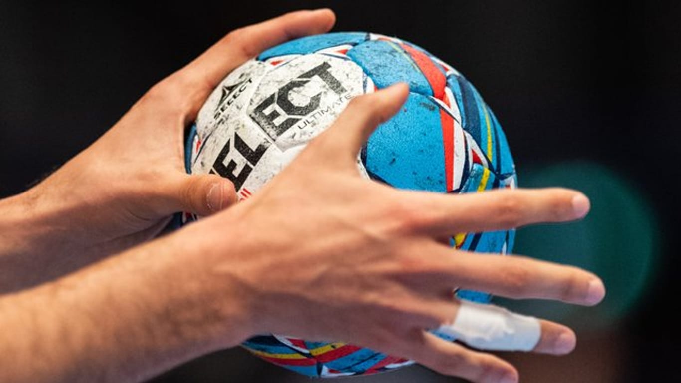 Das Olympia-Turnier der Handballer wird auf einen unbekannten Termin verschoben.