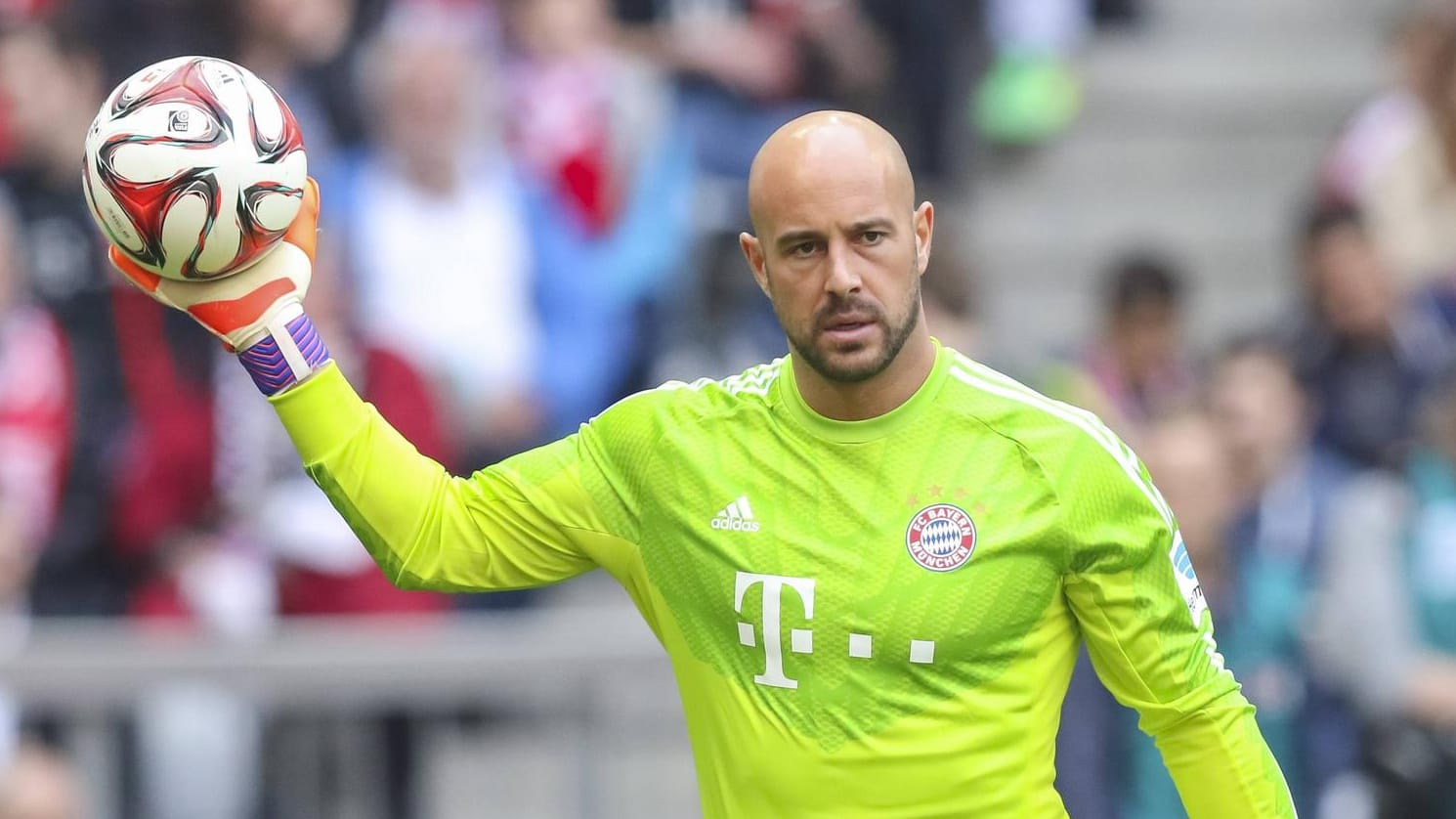 Pepe Reina: Der spanische Schlussmann machte 2014/2015 drei Pflichtspiele für den FC Bayern. Pepe Reina: Der spanische Schlussmann machte 2014/2015 drei Pflichtspiele für den FC Bayern.