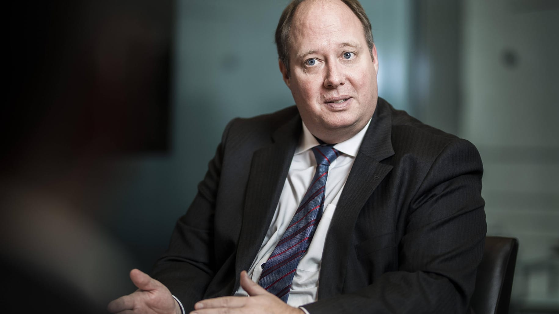 Der Chef des Bundeskanzleramts: Helge Braun sieht Lockerungen zunächst für junge Menschen. Der Chef des Bundeskanzleramts: Helge Braun sieht Lockerungen zunächst für junge Menschen.