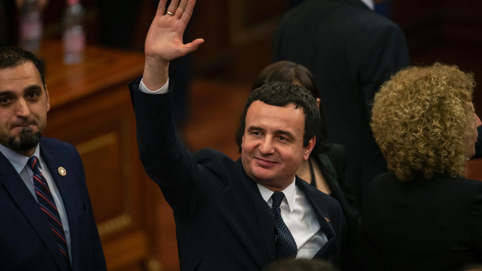 Albert Kurti: Im Kosovo hat die Regierung des Ministerpräsidenten Kurti ein Misstrauensvotum nicht überstanden. Albert Kurti: Im Kosovo hat die Regierung des Ministerpräsidenten Kurti ein Misstrauensvotum nicht überstanden.