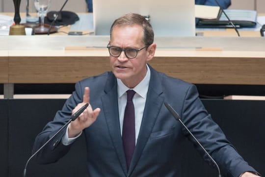 Michael Müller, der Regierende Bürgermeister in Berlin: Heute wird der SPD-Politiker eine Regierungserklärung zur Coronavirus-Krise geben. Michael Müller, der Regierende Bürgermeister in Berlin: Heute wird der SPD-Politiker eine Regierungserklärung zur Coronavirus-Krise geben.