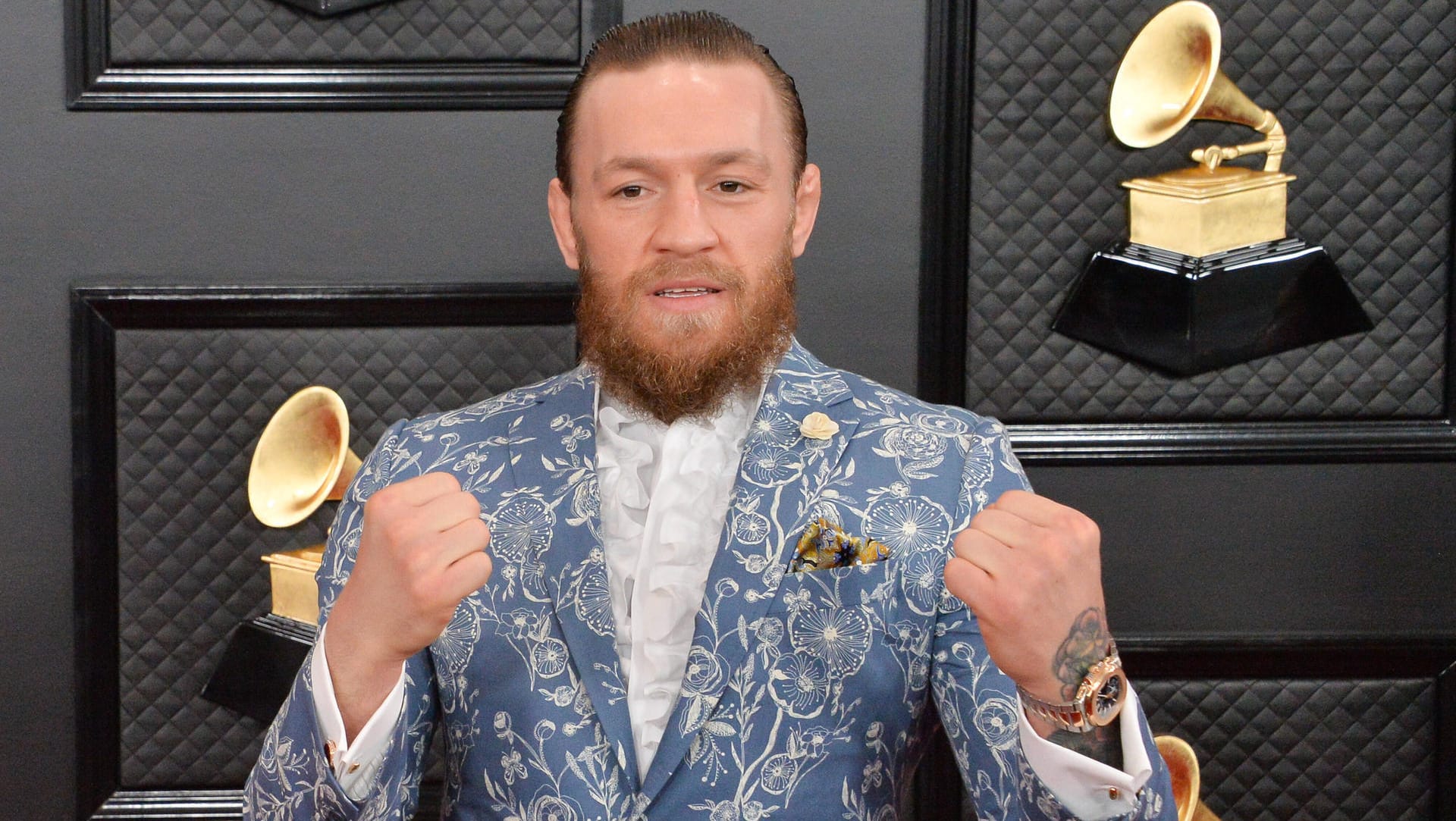 Conor McGregor: Der UFC-Star nutzt seine Bekanntheit und spendet eine Millionen für Schutzkleidung gegen das Coronavirus. Conor McGregor: Der UFC-Star nutzt seine Bekanntheit und spendet eine Millionen für Schutzkleidung gegen das Coronavirus.
