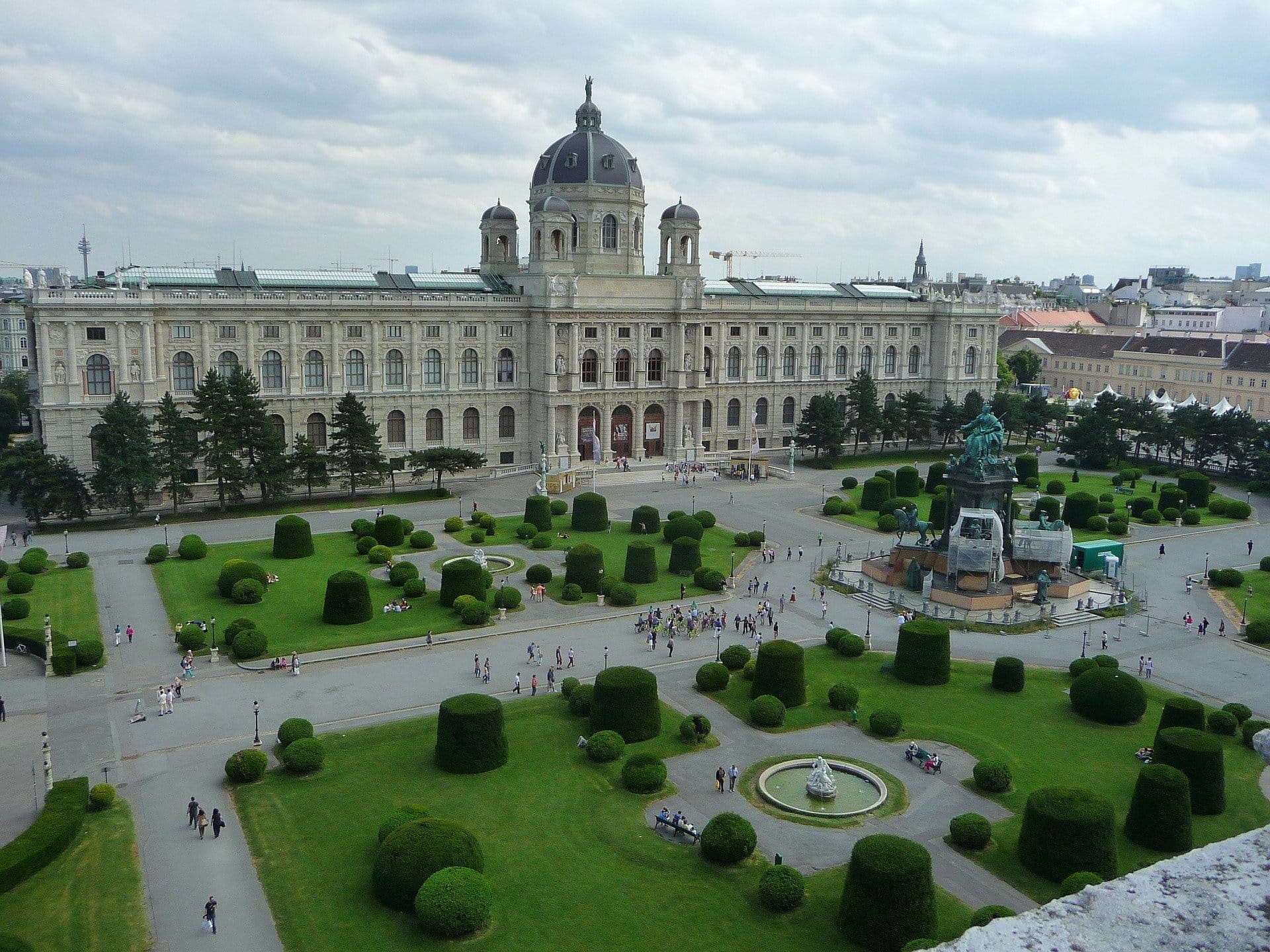 Kunsthistorisches Museum Wien: Es wurde nahe der Hofburg für die umfangreichen Sammlungen des Kaiserhauses erbaut.