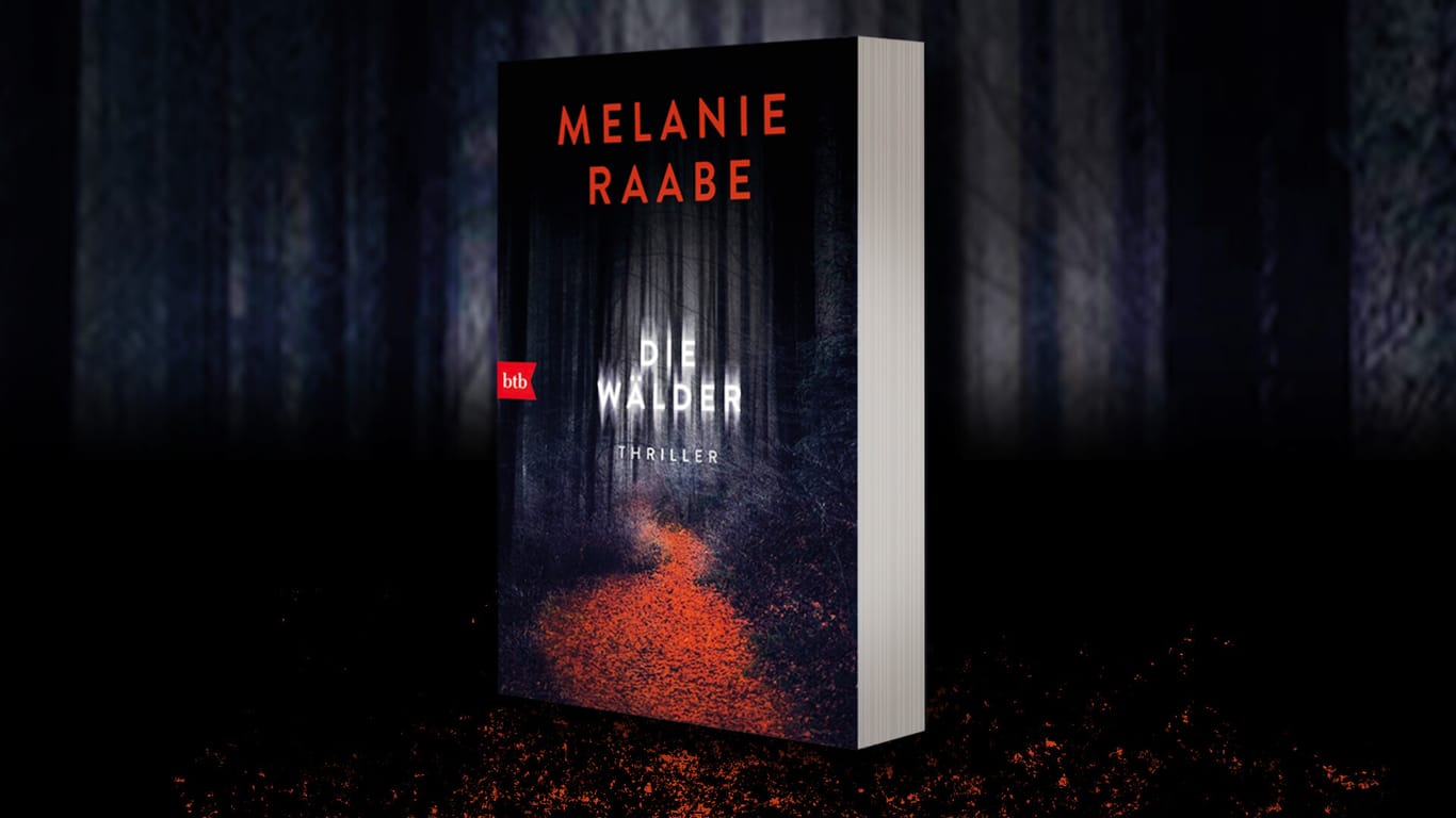 Melanie Raabe: "Die Wälder" erschien im Verlag btb.