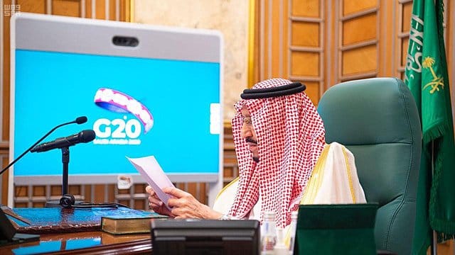 Salman bin Abdelasis al-Saud, König von Saudi-Arabien, hat zu dem Video-Sondergipfel der Staats- und Regierungschefs der führenden Industrie- und Schwellenländer (G20) eingeladen. Salman bin Abdelasis al-Saud, König von Saudi-Arabien, hat zu dem Video-Sondergipfel der Staats- und Regierungschefs der führenden Industrie- und Schwellenländer (G20) eingeladen.