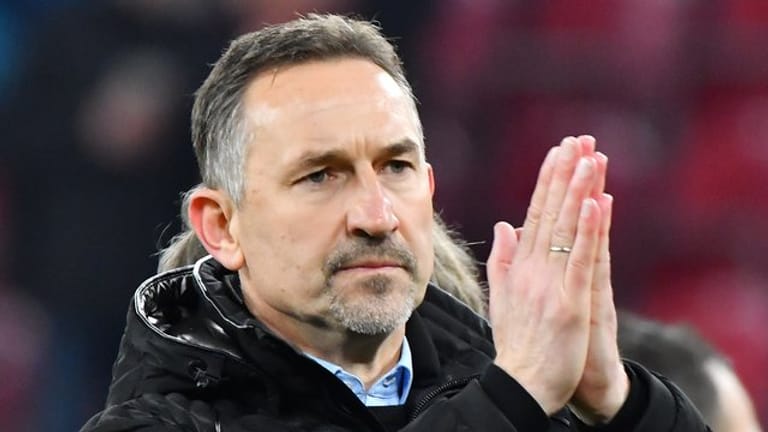 Mainz-Trainer Achim Beierlorzer: "Die Situation ist befremdlich.