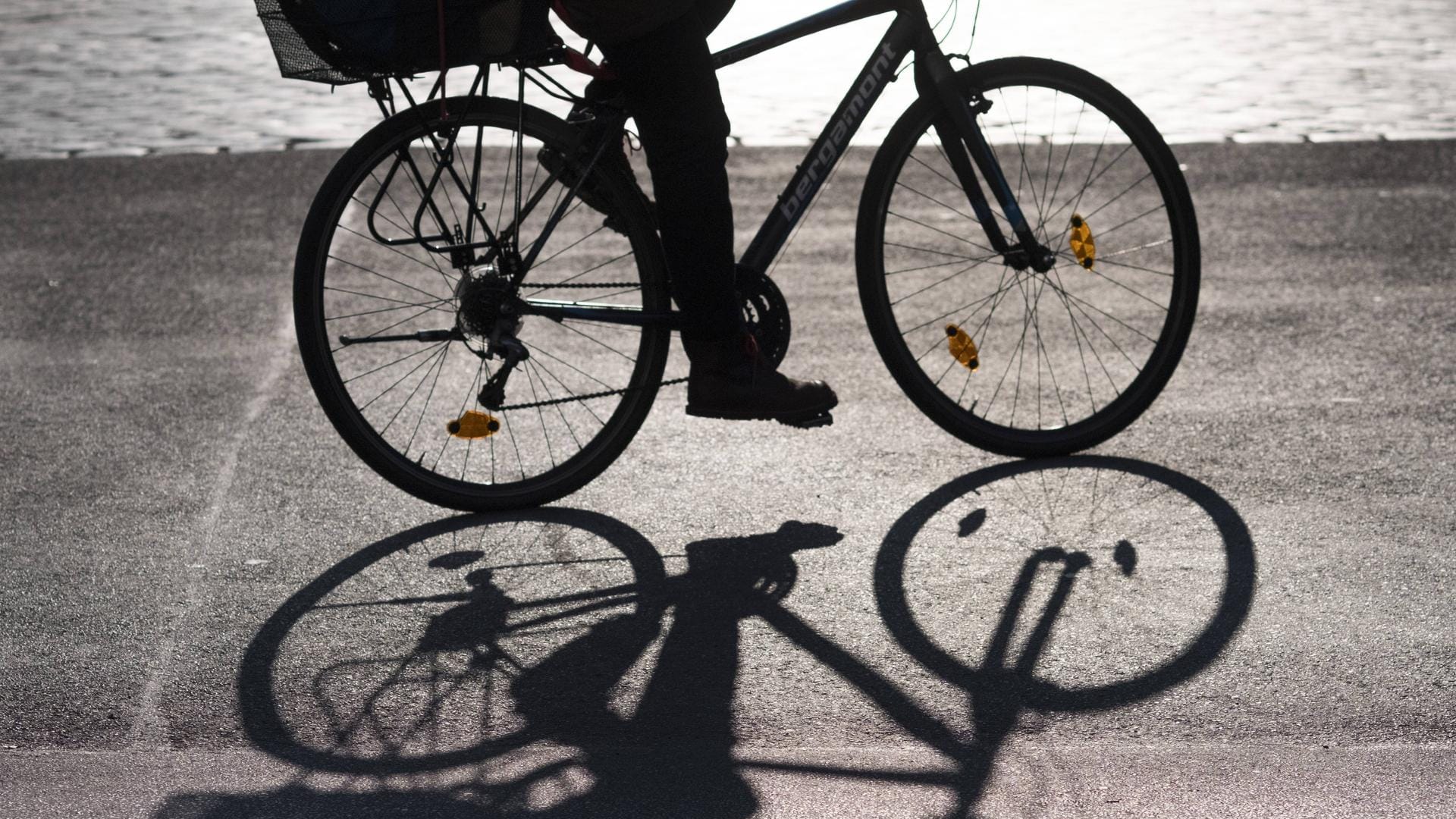 Radfahrerin getötet: Ein Traktor überfuhr eine 61-jährige Frau. (Symbolbild)