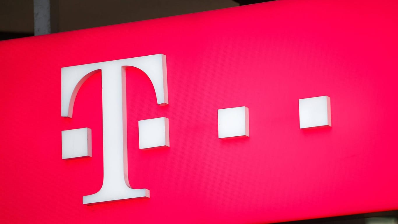 Das Logo der Telekom: Das Unternehmen den neuen linearer TV-Kanal #Dabei.