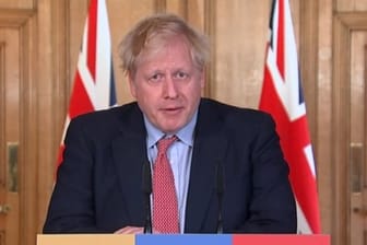 Boris Johnson während einer Pressekonferenz in der Downing Street 10.