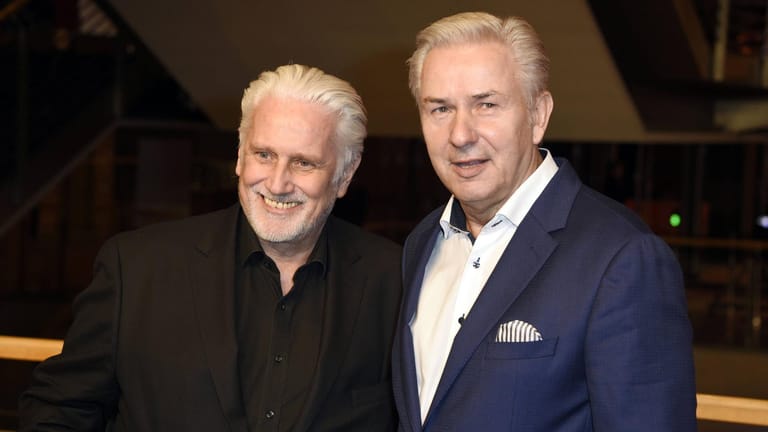 Jörn Kubicki und Klaus Wowereit bei der Schlussveranstaltung der Berlinale 2019.