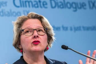 Will den Petersberger Klimadialog ins Netz verlegen: Umweltministerin Svenja Schulze (SPD).