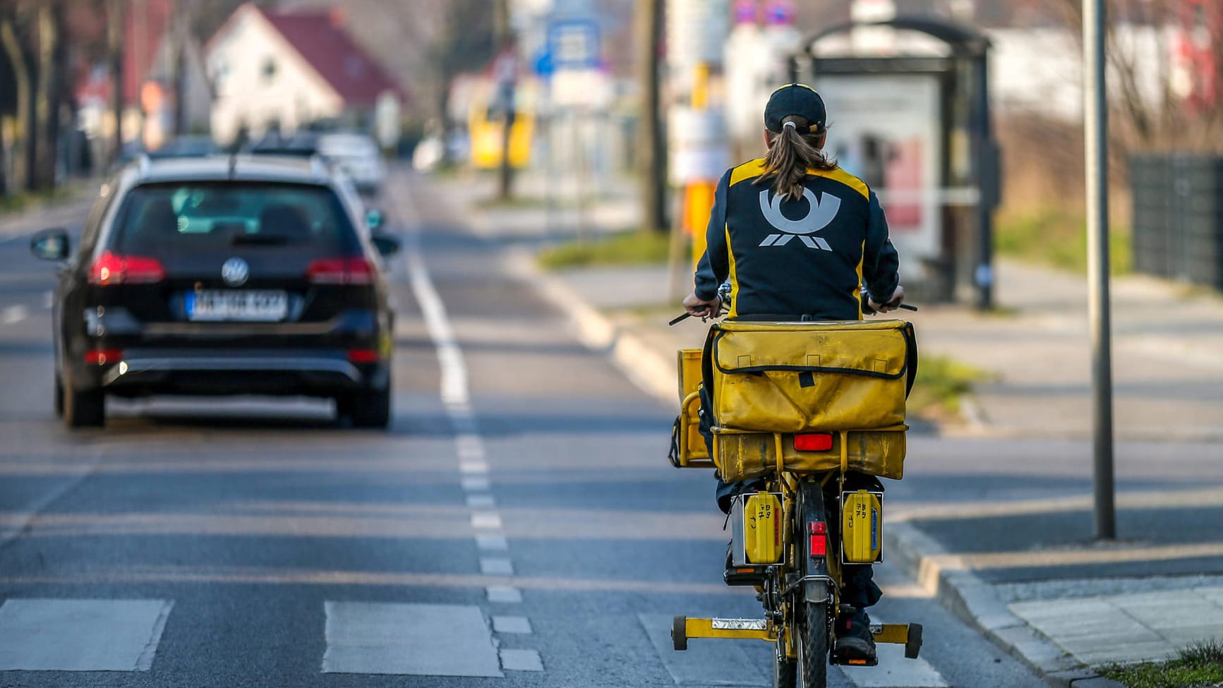 Zustellung während der Corona-Krise: Bisher kommt es in der Hauptstadt bisher zu keinen Einschränkungen im Briefverkehr.