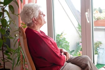Viele Senioren sind einsam: Aktuell leben 20,7 Prozent der deutschen Bevölkerung in Ein-Personen-Haushalten.
