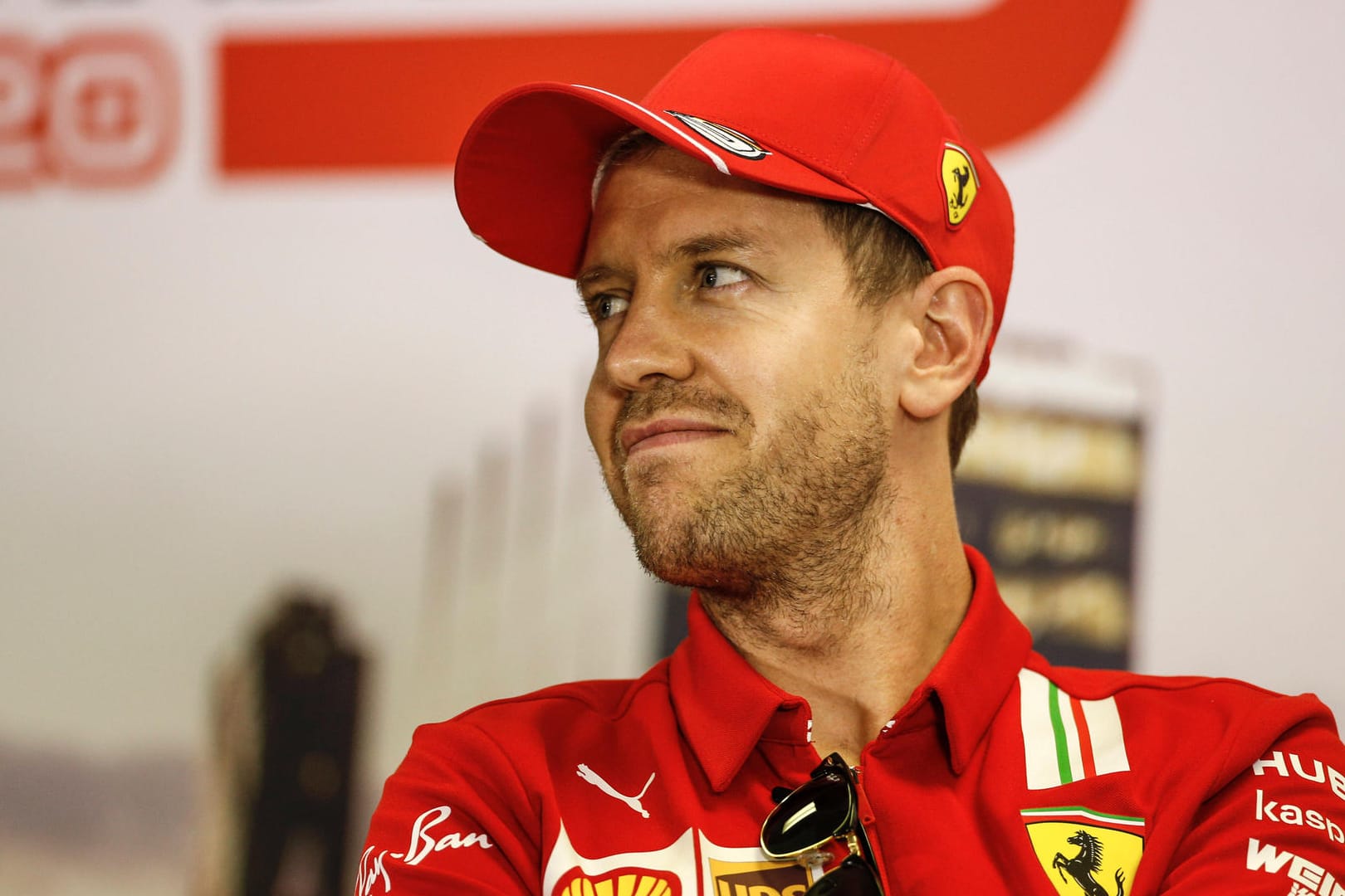 Sebastian Vettel: Der viermalige Weltmeister steht angeblich in Vertragsverhandlungen mit Ferrari.